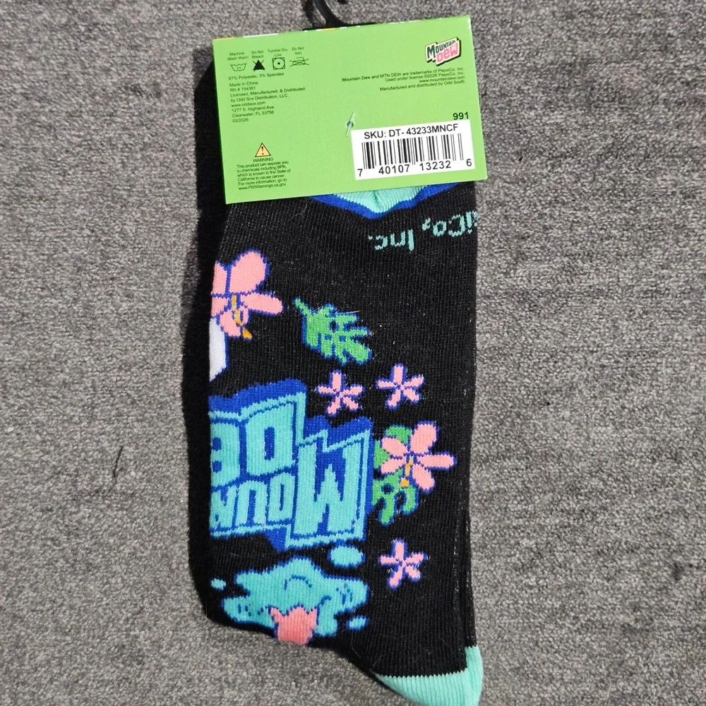 Mountain Dew Baja Blast Mens Crew Socks Black Teal Logo Size 6-12 NEW